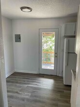 207 E 22nd St-Unit -2D in Cameron, TX - Building Photo - Building Photo