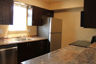 1604 N 4th St in Berthoud, CO - Foto de edificio - Building Photo