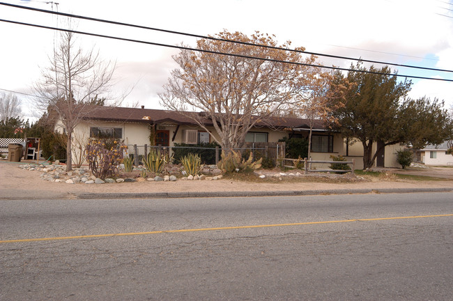 9238-9240 3rd Ave in Hesperia, CA - Building Photo - Building Photo