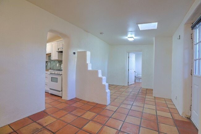 property at 1624 Paseo De Peralta