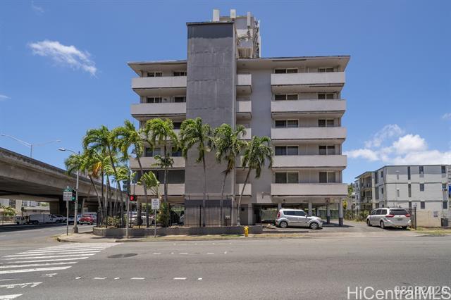 1402 Piikoi St in Honolulu, HI - Building Photo - Building Photo