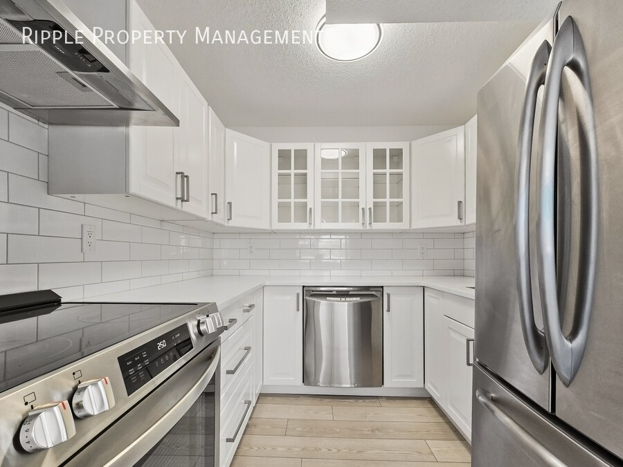 200 Shawnessy Dr SW in Calgary, AB - Building Photo