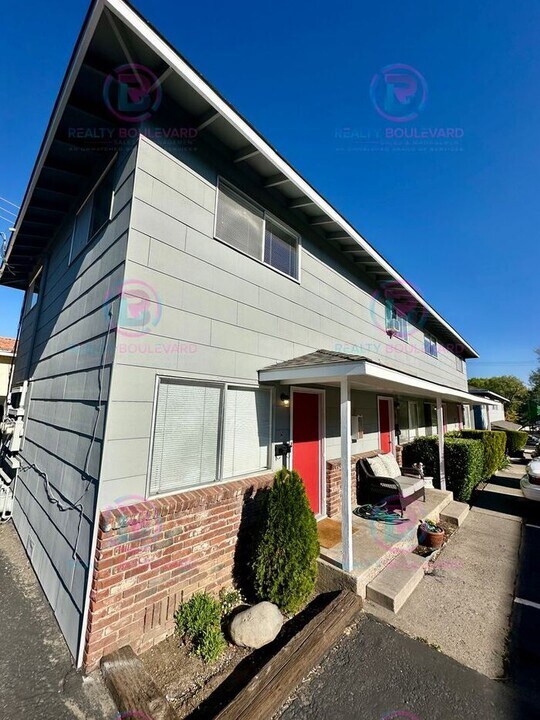 1658 Idlewild Dr in Reno, NV - Building Photo