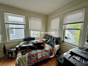 58 Brock St, Unit 3 in Boston, MA - Building Photo - Building Photo