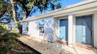 313 N Navy Blvd in Pensacola, FL - Building Photo