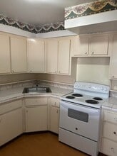 91-04-91-75 75th St, Unit 91-04 in Queens, NY - Foto de edificio - Building Photo