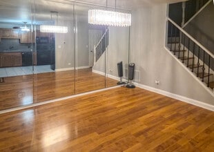 824 Minnesota Cir in Carol Stream, IL - Building Photo - Building Photo