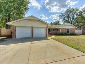 1828 Burnt Oak St in Norman, OK - Building Photo - Building Photo