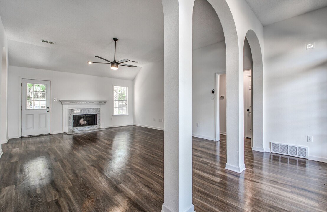 5624 Annandale Dr in Memphis, TN - Building Photo