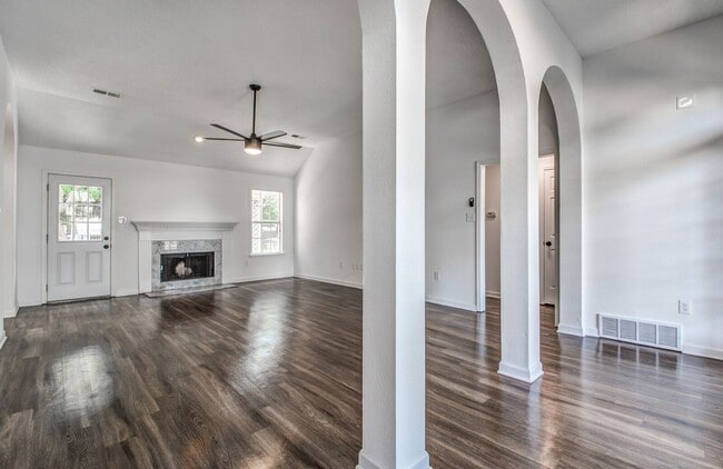 property at 5624 Annandale Dr