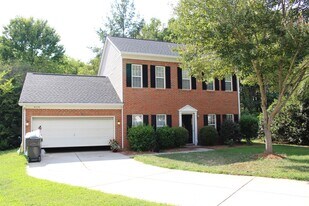 9550 Scotland Hall Ct in Charlotte, NC - Building Photo