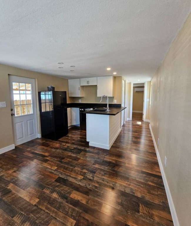 2581 Oleander St in Saint James City, FL - Building Photo - Building Photo