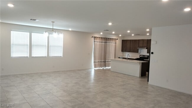 7513 Lush Oasis Ave. in Las Vegas, NV - Building Photo - Building Photo