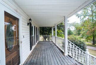 611 Couch Rd in Dawsonville, GA - Building Photo - Building Photo