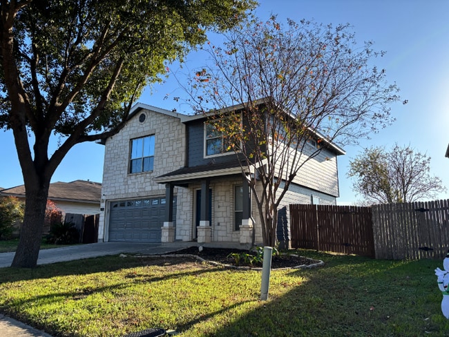 369 Tanager Dr in New Braunfels, TX - Foto de edificio - Building Photo