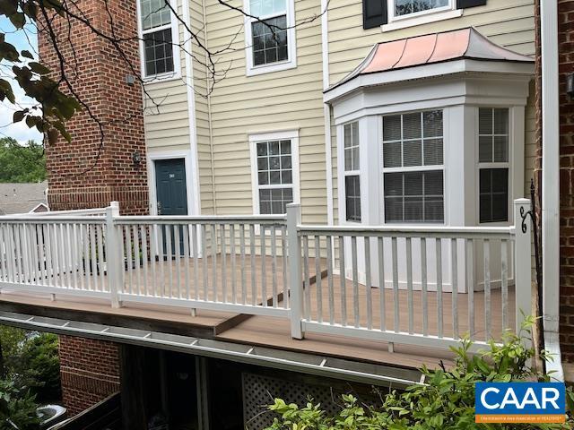 property at 935 Dorchester Pl