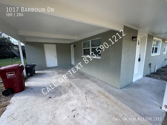 1017 Barbour Dr in Plant City, FL - Building Photo - Building Photo