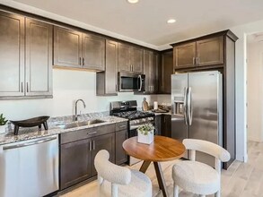 17361 W Smoketree Dr in Surprise, AZ - Foto de edificio - Building Photo