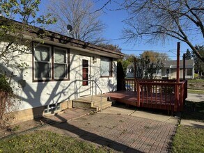 3203 N 94th St in Milwaukee, WI - Building Photo - Building Photo