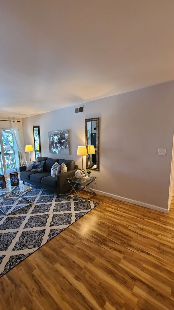 property at 626 Mariners Island Blvd