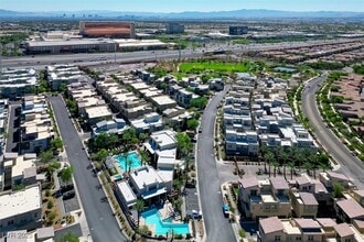 11236 Rainbow Peak Ave in Las Vegas, NV - Building Photo - Building Photo