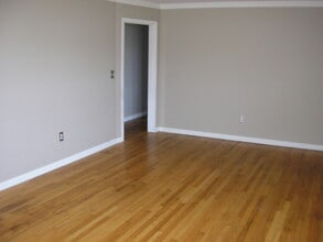 909 Cabell Dr in Bowling Green, KY - Building Photo - Building Photo