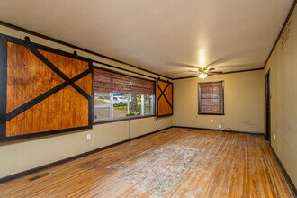 3813 Hillside Dr in North Little Rock, AR - Building Photo - Building Photo