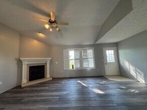 5709 N 12th Ave in Ozark, MO - Building Photo - Building Photo