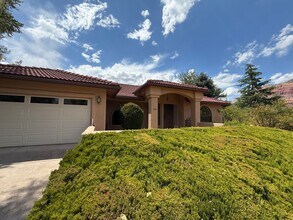 390 Orchard Ln in Sedona, AZ - Building Photo - Building Photo