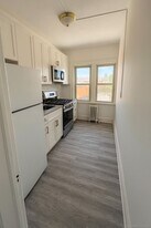 351 Greenwich Ave in Greenwich, CT - Building Photo