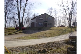 Mendon Mountain Apartments in Mendon, VT - Building Photo - Building Photo