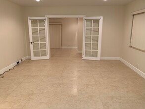 450 W Conference Dr in Boca Raton, FL - Building Photo - Building Photo