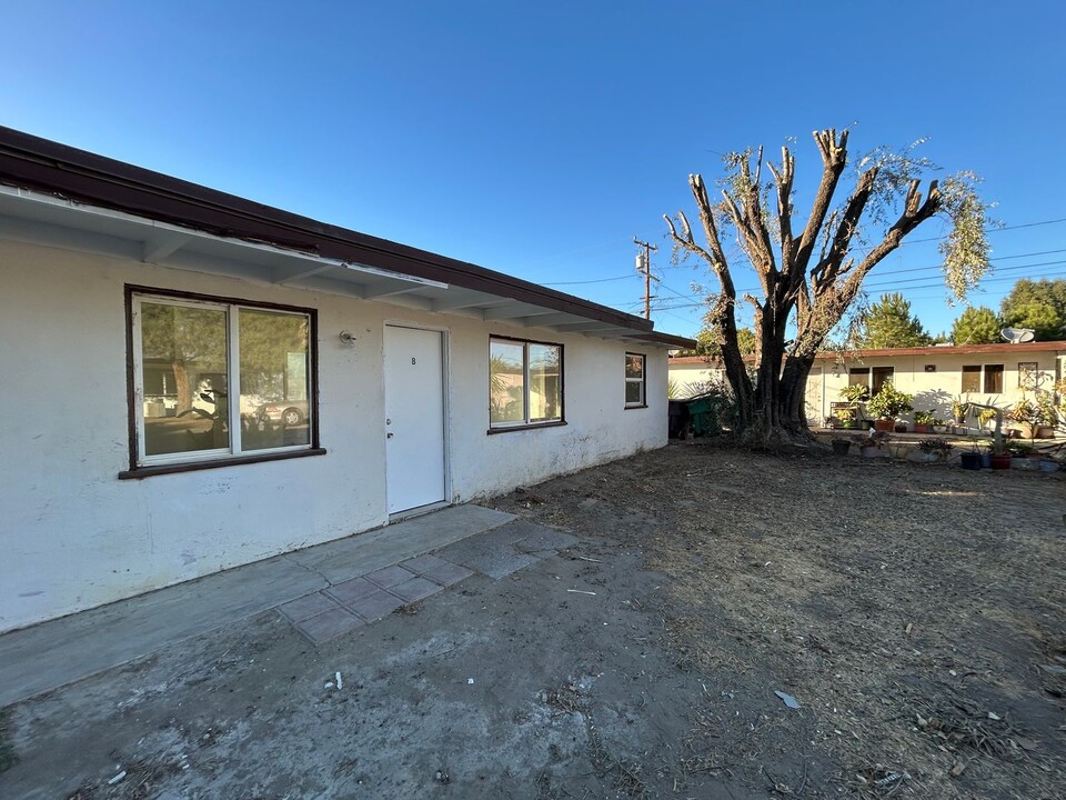 40360 Mayberry Ave in Hemet, CA - Building Photo