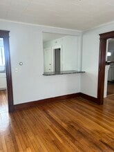 31 Ellsmere Ave in Waterbury, CT - Building Photo - Building Photo