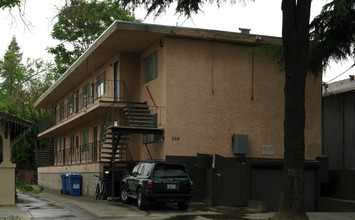 550 S 11th St in San Jose, CA - Foto de edificio - Building Photo