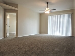 9309 Hunters Park Way in Tampa, FL - Building Photo - Building Photo
