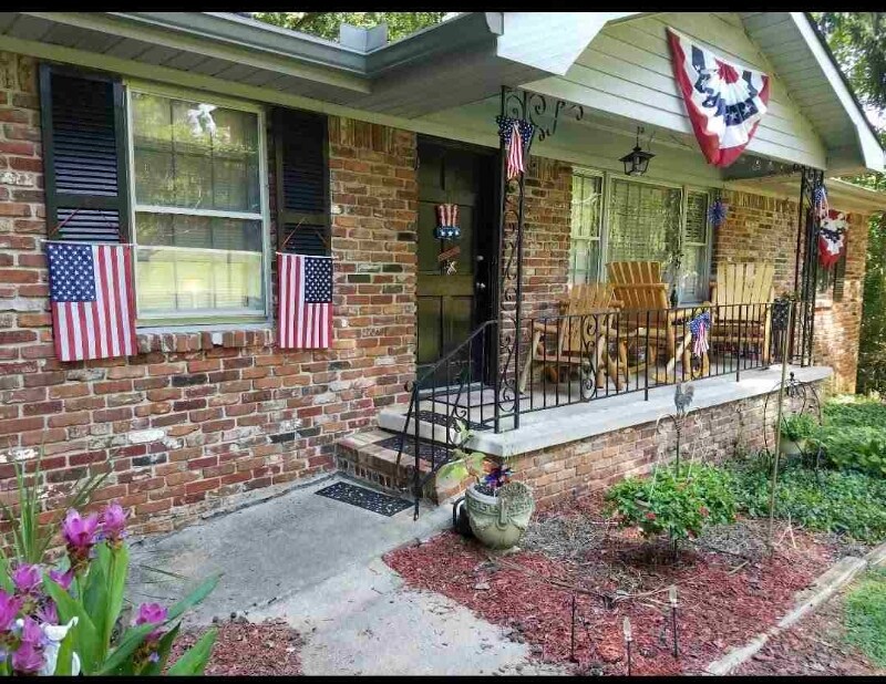 396 Plantation Rd SW in Smyrna, GA - Building Photo