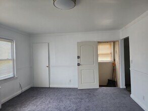 139-54 225 Street, unit in Queens, NY - Building Photo - Building Photo