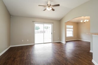 1864 Creekview Dr in Green Cove Springs, FL - Building Photo - Building Photo