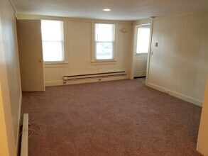 9 Fletcher St in Nashua, NH - Foto de edificio - Building Photo