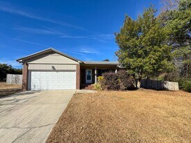 309 Sparrow Dr in Fayetteville, NC - Building Photo