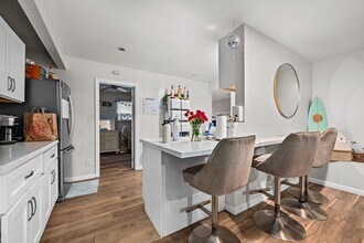 6239-6241 Mary Ln Dr in San Diego, CA - Building Photo - Building Photo