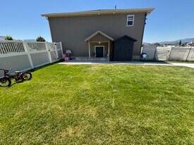2817 S 1150 W, Unit 2817 B in Nibley, UT - Building Photo