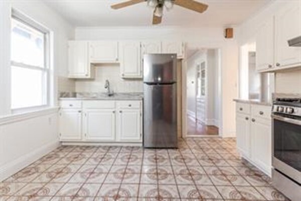 848 South St, Unit 2 in Boston, MA - Building Photo - Building Photo