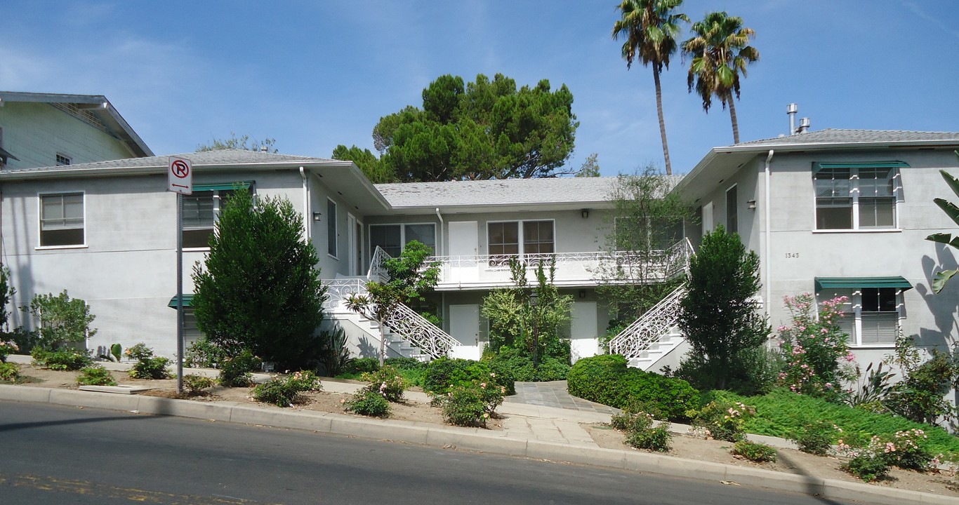 Maltman Ave - Silverlake in Los Angeles, CA - Foto de edificio