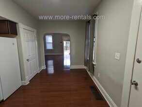 802 Ebner St in Columbus, OH - Building Photo - Building Photo