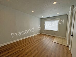 317 E Chase St in Springfield, MO - Building Photo - Building Photo