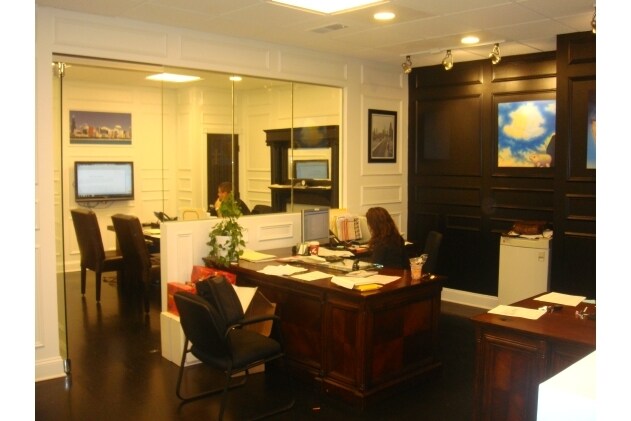 4159 W Fullerton Ave in Chicago, IL - Building Photo - Interior Photo