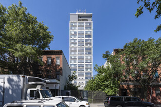 424 Bedford in Brooklyn, NY - Building Photo - Building Photo