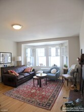 993 Memorial Dr-Unit -Apt 201 in Cambridge, MA - Building Photo - Building Photo